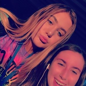 Meet your Posher, Danae